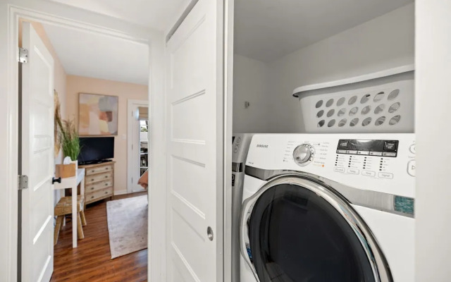 418 Linkside Drive 4 Bedroom Home by RedAwning