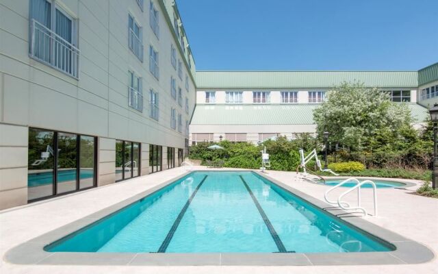Wyndham Hamilton Park Hotel and Conference Center