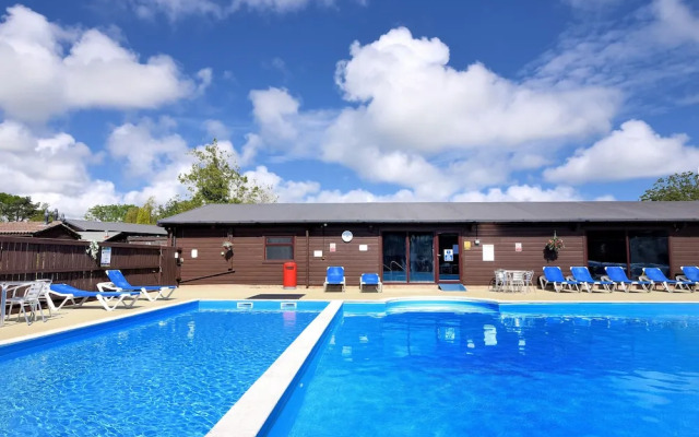 10 Pinewood Retreat