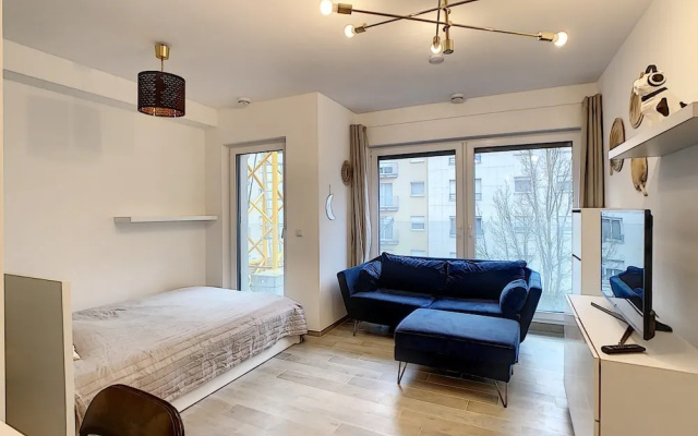 Brand New Studio in City Center