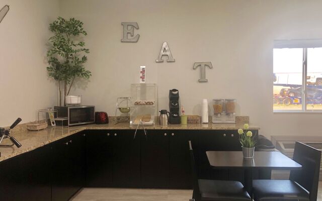 Surestay Hotel Brinkley