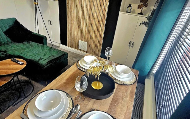 Cozy House in Bridgwater - Sleeps 6 - Long Stays