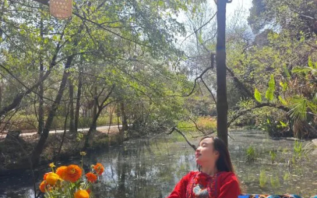 Xiangshangpin Hostel – Outside – Lijiang