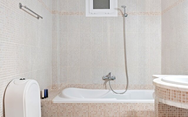 Decent Holiday Home in Chalcis With Garden