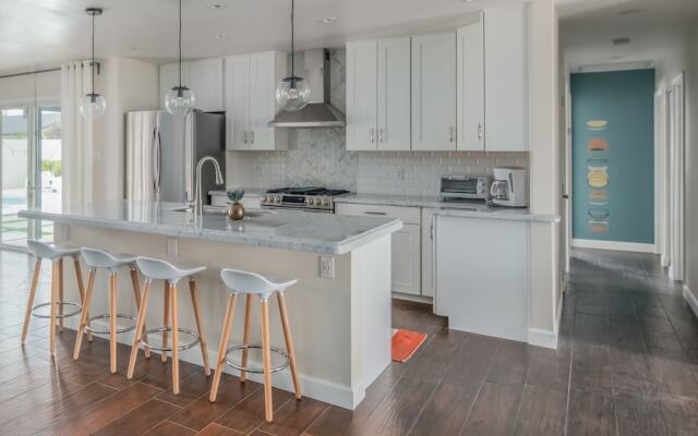 4BR Home in Scottsdale by WanderJaunt
