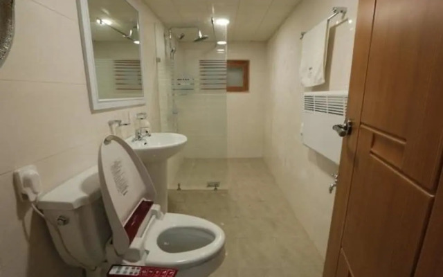 Gwiae Traditional House