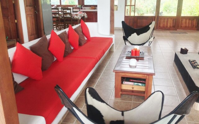 Ecollacta - Elegant Homes in Private Ecological Property