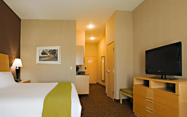 Holiday Inn Express & Suites Borger by IHG