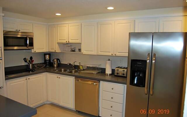 Ocean Reserve Piso 7 STR-310