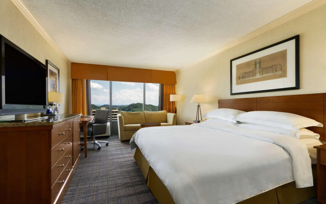 Hilton Knoxville