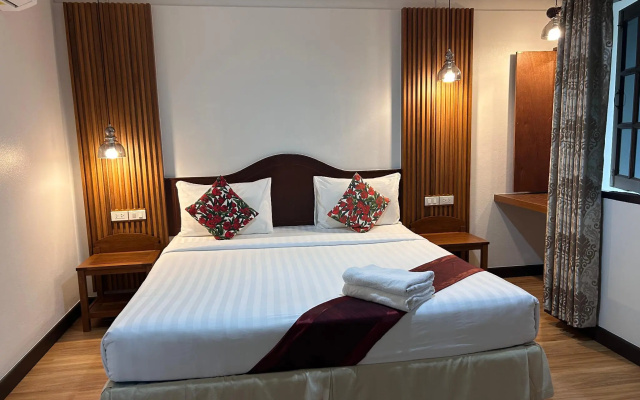 Clean Wave Resort