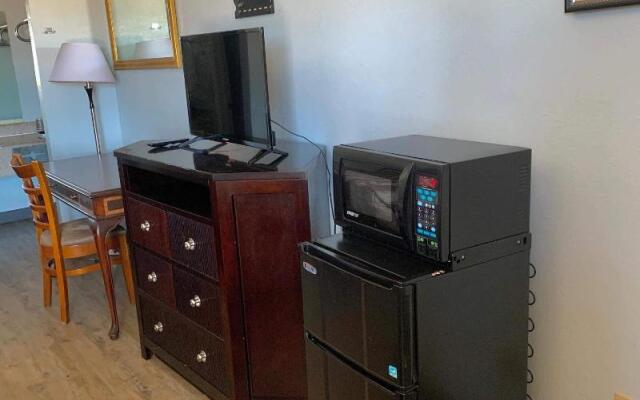 Best Price Motel and Suites