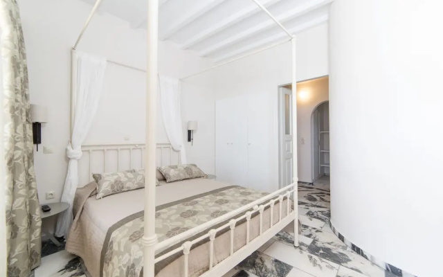 Agerino Studios & Apartments