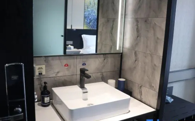 Starway Hotel Zhongshan Caihong Avenue Oasis Park