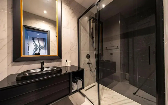 Superior, classy residence,7/24 Security,2 bedroom ( Benesta 66 )