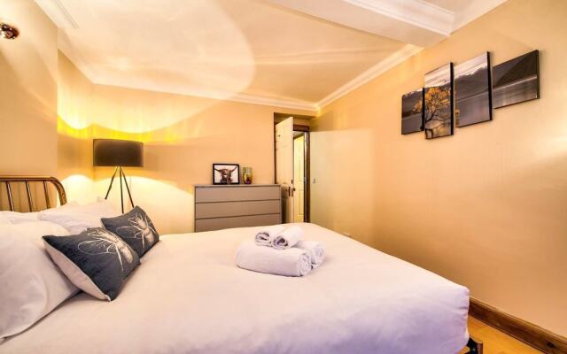 Cool Stockbridge Apartment - Edinburgh New Town