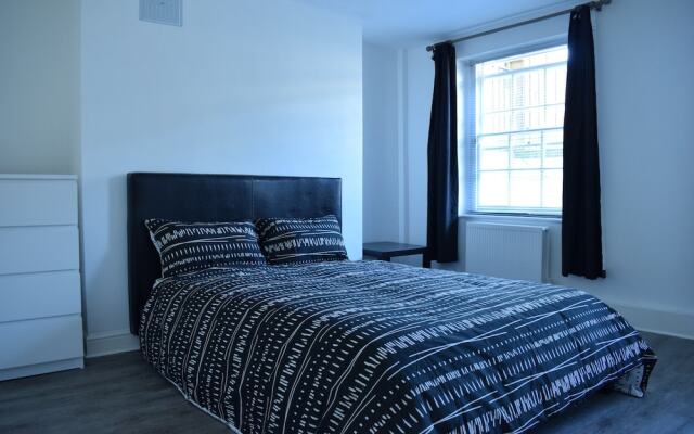 Beautiful 3 Bedroom Flat in Peckham