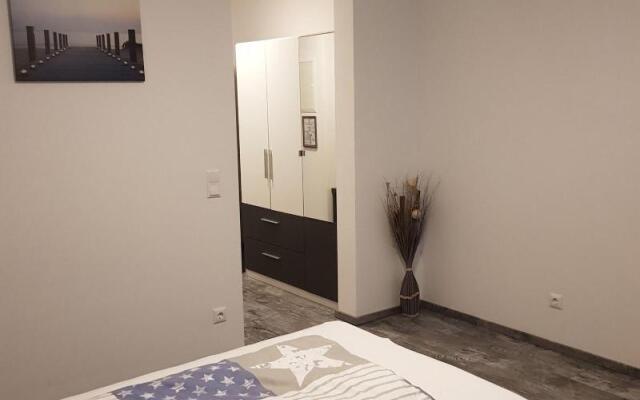 Sunnys Hotel & Residence