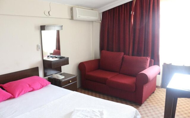 Otel La Mer Akcay