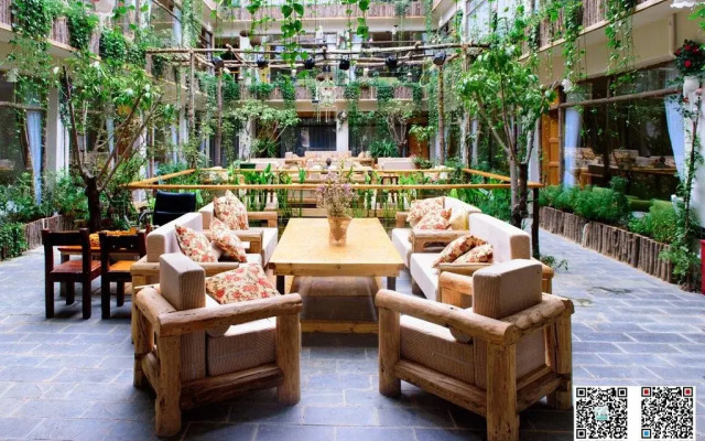 Xisha Cloud Mountain Holiday Hotel