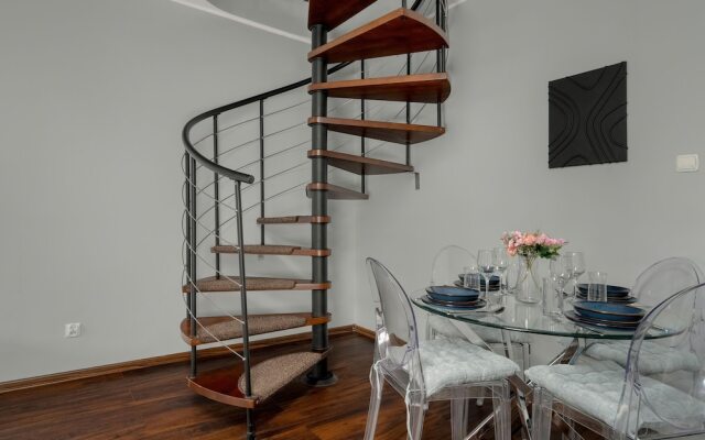Duplex Apartment in Poznan by Renters