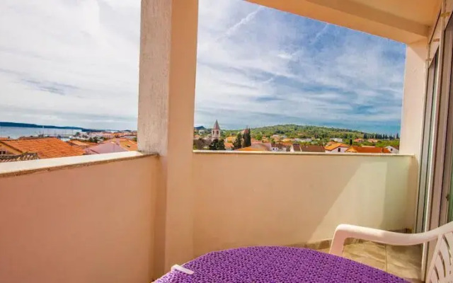 Apartments Mazor