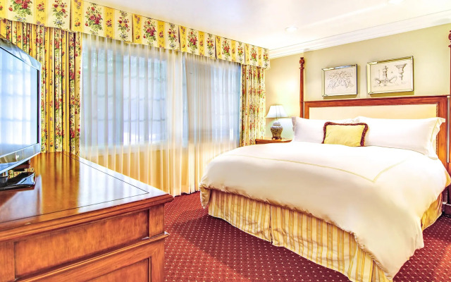 Wayside Inn