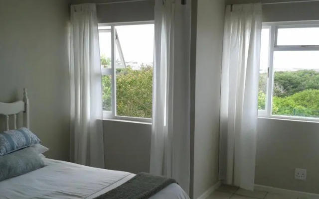 Holiday home Onrus@DuVon