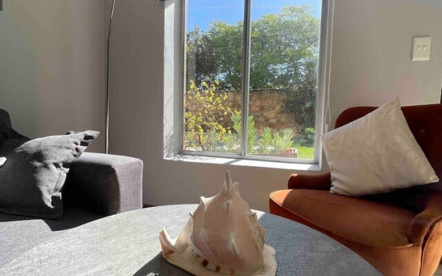 Lavish Camps Bay Pool Side Apartment