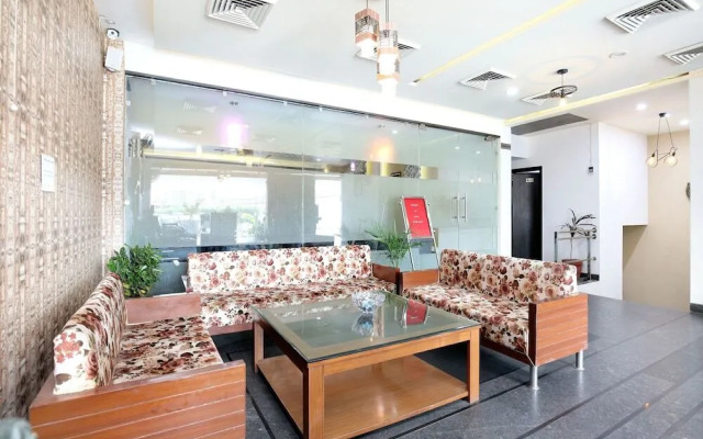 Hotel Crossroads by OYO Rooms
