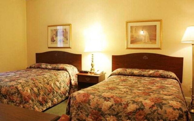 Clarion Hotel & Suites Selby Downtown