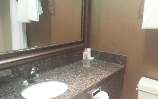 Travelodge by Wyndham Lloydminster
