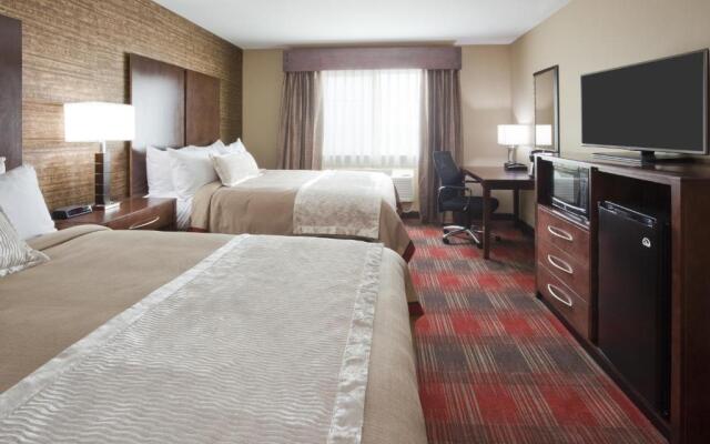 Gateway Park Hotel and Suites