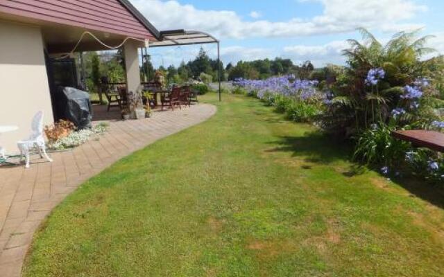 Waitomo Golfstays B&B