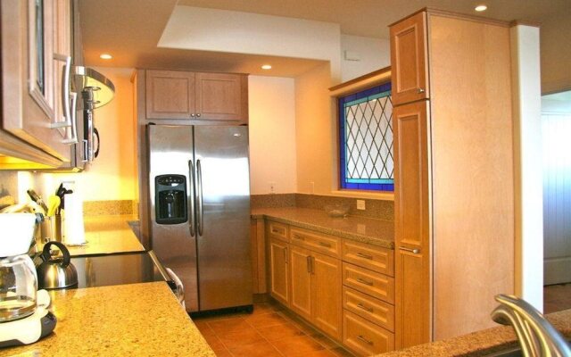 Orchid Point by Hawaii Life