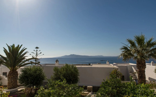 Cavos Bungalows & Studios