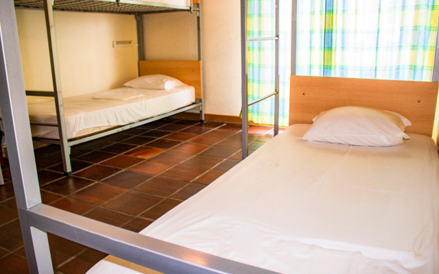 HI Almada - Pousada Juventude - Hostel