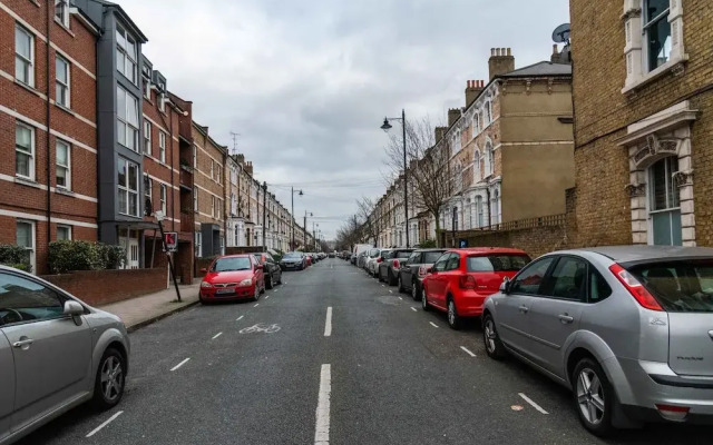 Spacious Clapham Home Near Brixton