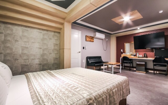 Gumi Wonpyeongdong Hotel Ruby