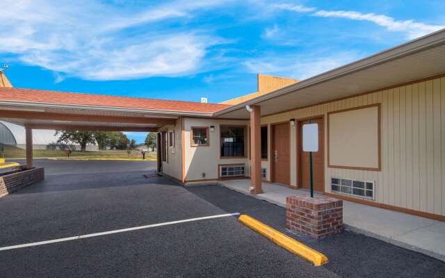 Econo Lodge Cornersville