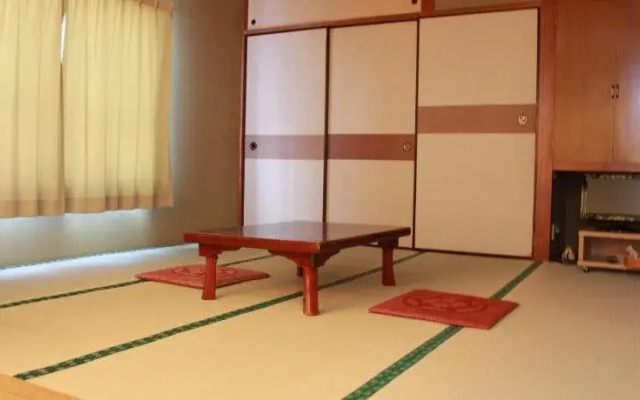 Shirako White Palace