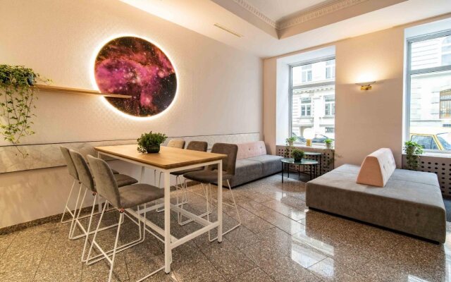 Starlight Suiten Hotel Renngasse