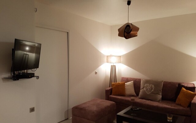 Apartment With one Bedroom in Paris, With Wifi