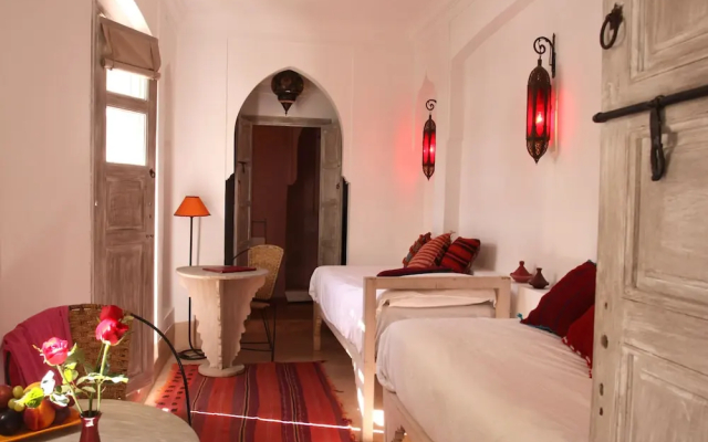 Riad O2