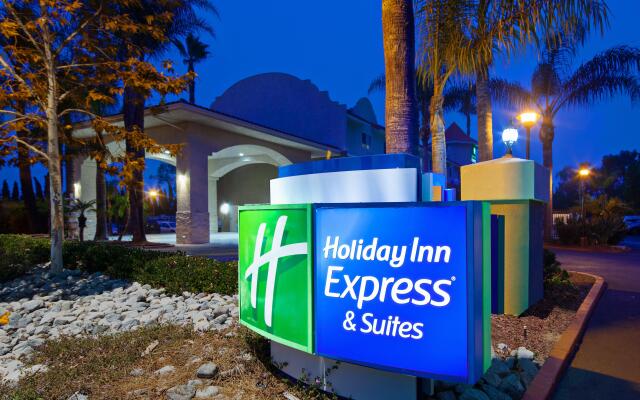 Holiday Inn Express Hotel & Suites San Diego-Escondido, an IHG Hotel