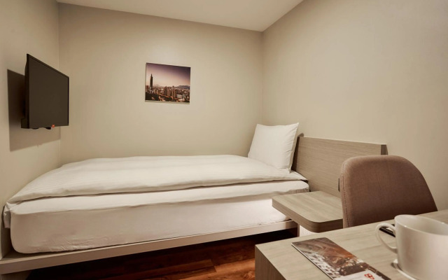 Eastin Taipei Hotel