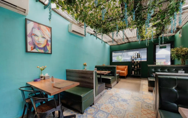 Sans Hotel Roxy Jakarta