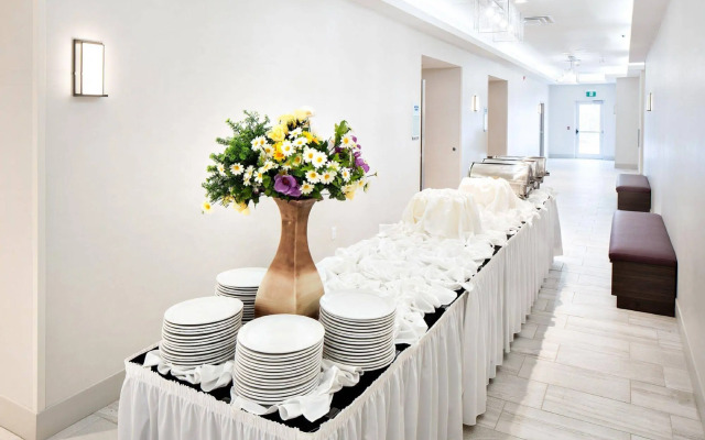 Holiday Inn Express Red Deer North by IHG