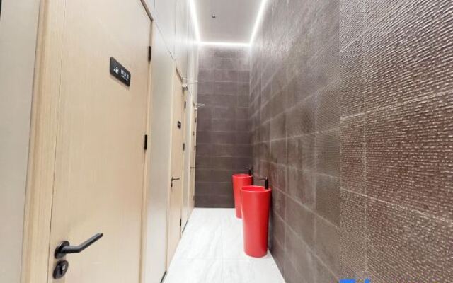 Interstellar Mei Gao Hotel