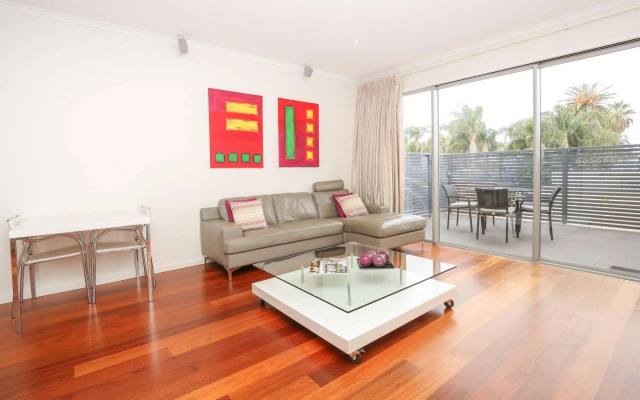 Indulge Apartments Langtree